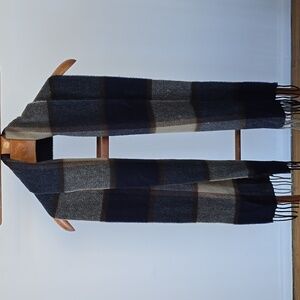 Tommy Hilgiger Elegant Plaid Navy/Cream/Brown Men's Scarf 66"×11.5"